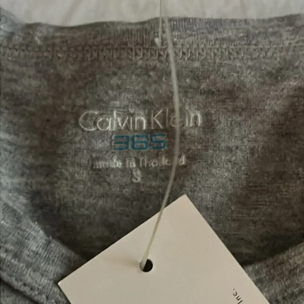 Calvin Klein Crew Necks 5 pc: 3 Black 2 Gray ALL Mens Size Small